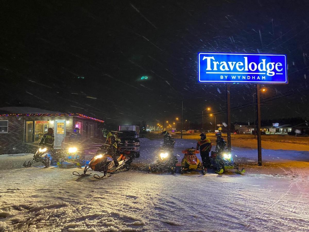 Travelodge By Wyndham Cochrane Zewnętrze zdjęcie