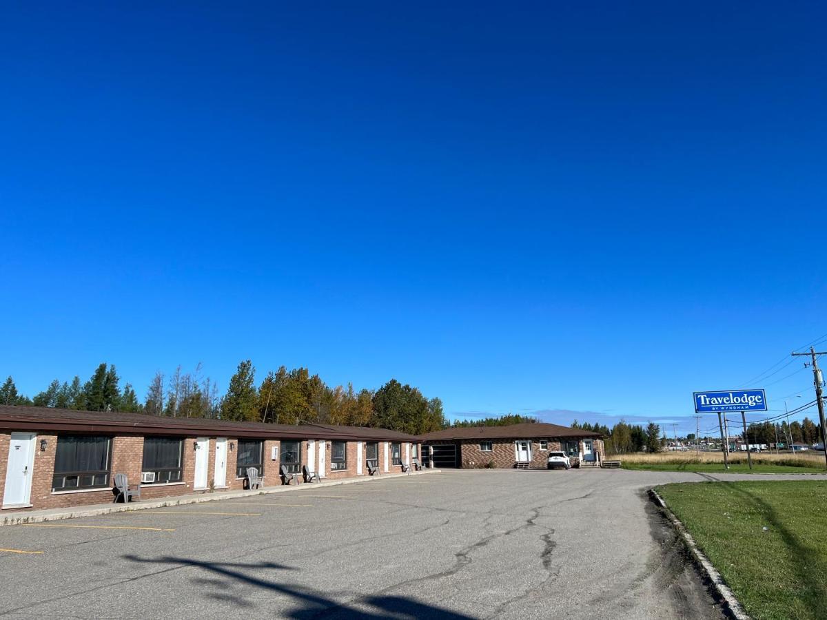 Travelodge By Wyndham Cochrane Zewnętrze zdjęcie