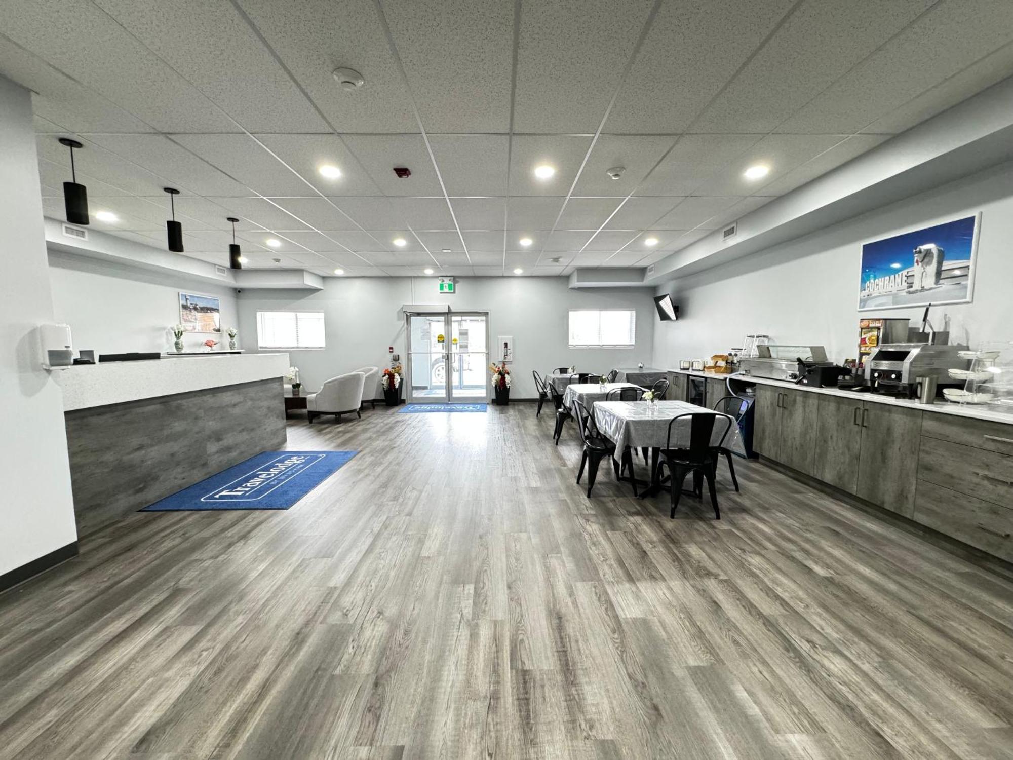 Travelodge By Wyndham Cochrane Zewnętrze zdjęcie
