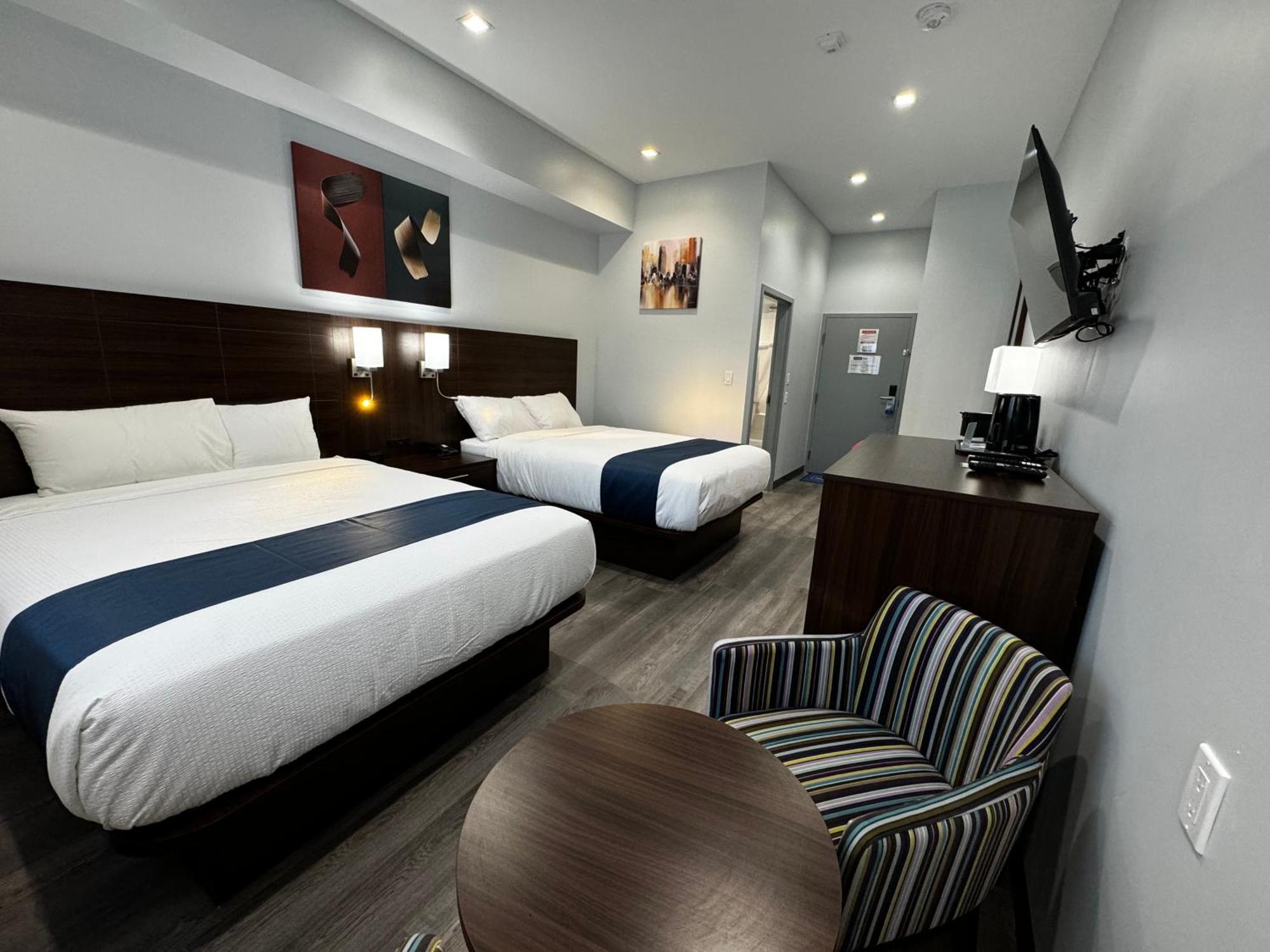 Travelodge By Wyndham Cochrane Zewnętrze zdjęcie