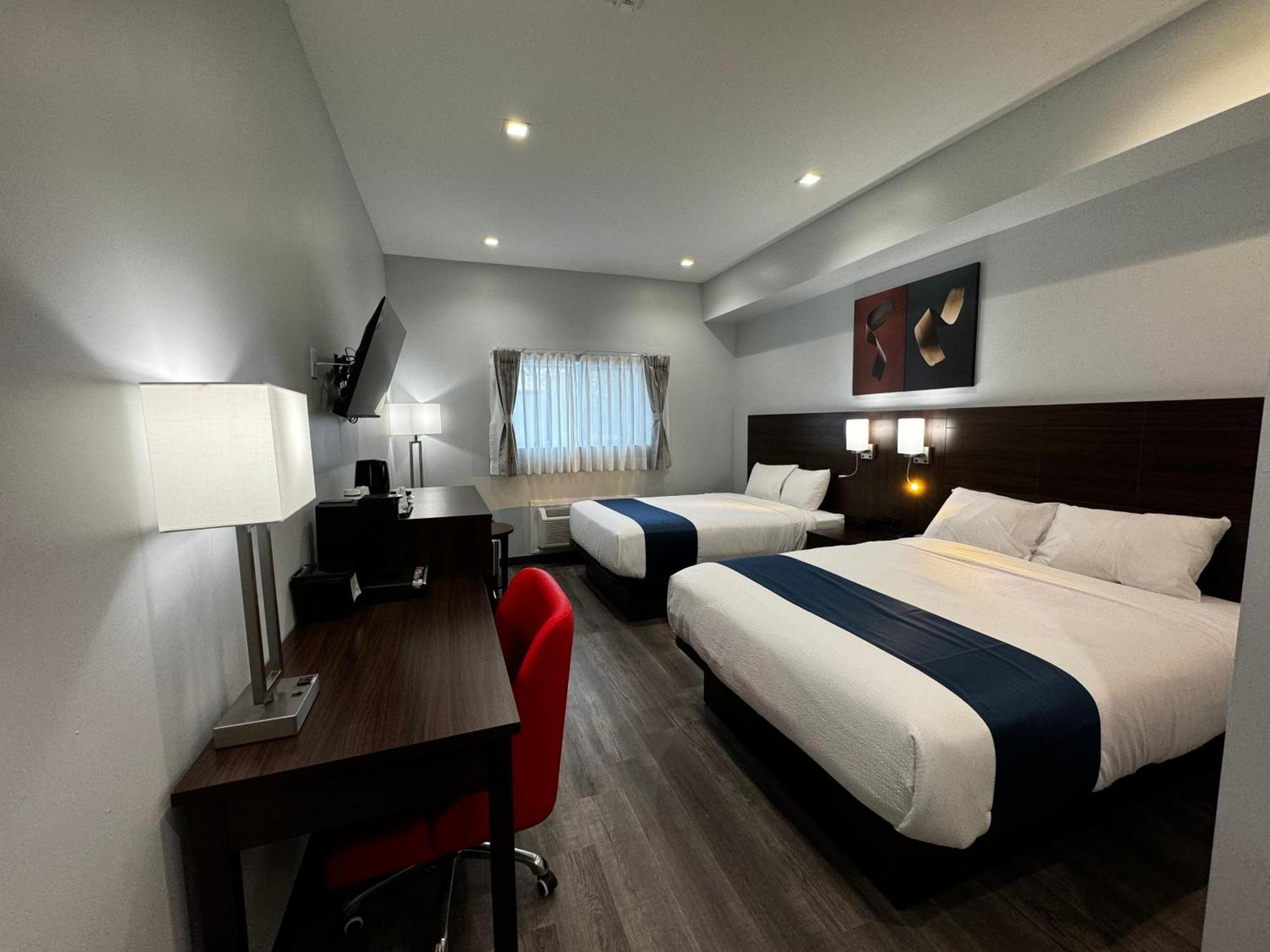 Travelodge By Wyndham Cochrane Zewnętrze zdjęcie