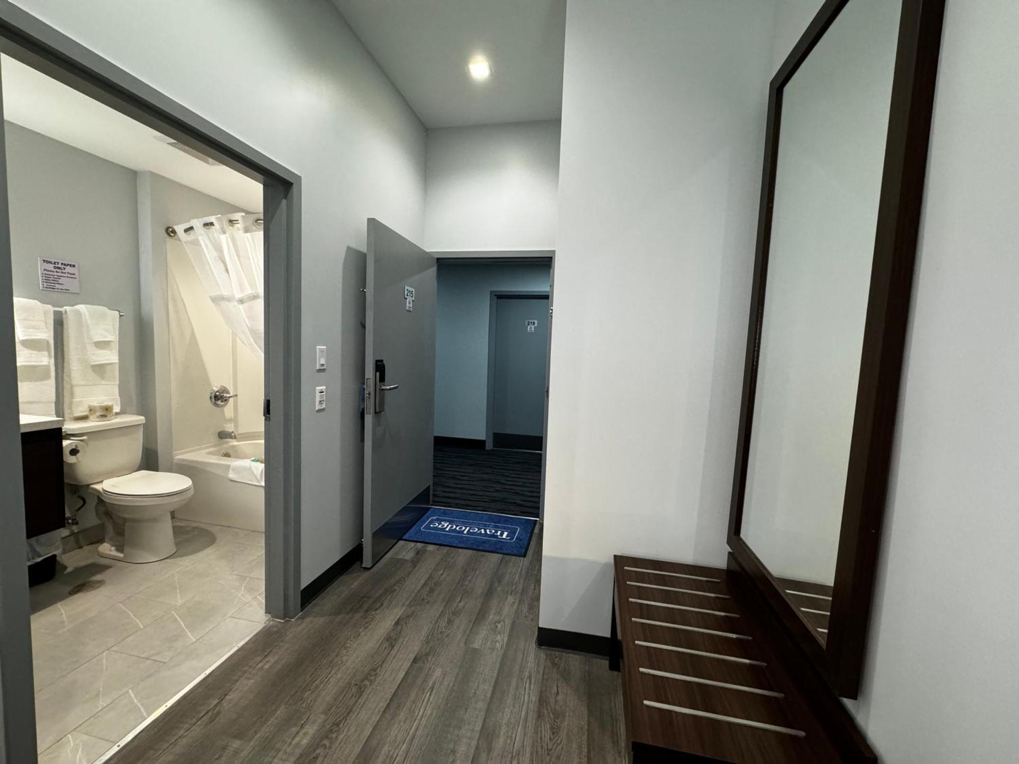 Travelodge By Wyndham Cochrane Zewnętrze zdjęcie