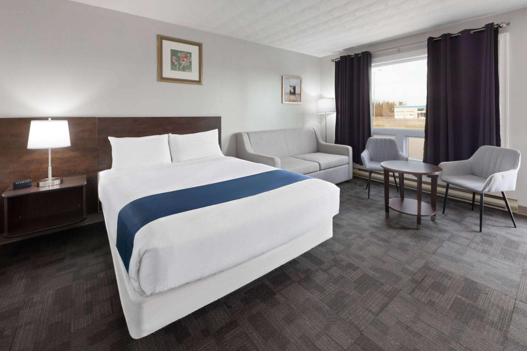 Travelodge By Wyndham Cochrane Zewnętrze zdjęcie